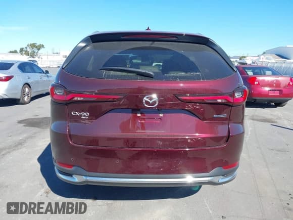 ✅ 2024 Mazda CX-90 Premium • VIN: JM3KKDHD4R1129388 • Lot: 43686488. Listed on IAAI with 17,638 mi. Free auction sales archive from the USA and detailed vehicle history report at DreamBid. Image 17.