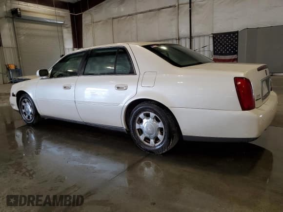 ✅ 2001 Cadillac DeVille • VIN: 1G6KD57Y31U177306 • Lot: 67041735. Wystawiony na Copart z przebiegiem 116 561 mil. Bezpłatny archiwum sprzedaży aukcyjnych z USA i szczegółowy raport historii pojazdu na DreamBid. Zdjęcie 2.