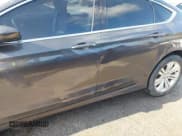 ✅ 2015 Chrysler 200 Limited • VIN: 1C3CCCAB2FN651619 • Лот: 43742129. Опубликован ранее на IAAI с пробегом 132 235 миль. Бесплатный доступ к архиву аукционных продаж из США и подробный отчёт об истории автомобиля на DreamBid. Изображение 13.