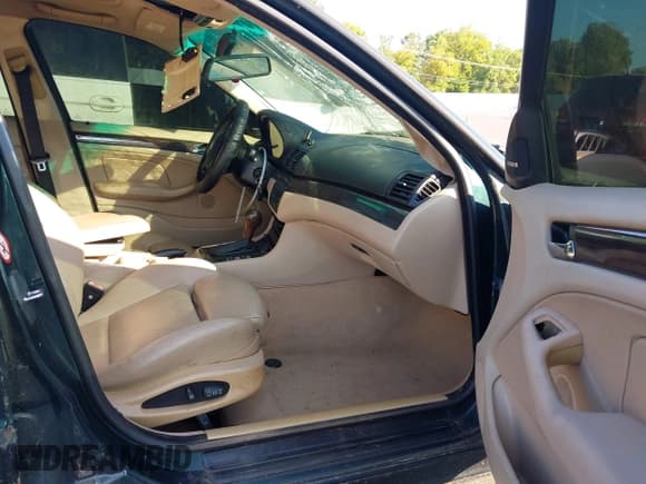 ✅ 2002 BMW 3 Series 325i • VIN: WBAET37442NJ20930 • Лот: 43102667. Опубликован ранее на IAAI с пробегом Не указан. Бесплатный доступ к архиву аукционных продаж из США и подробный отчёт об истории автомобиля на DreamBid. Изображение 5.