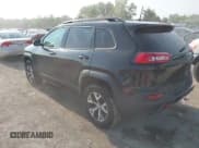 ✅ 2017 Jeep Cherokee Trailhawk • VIN: 1C4PJMBB5HW581070 • Лот: 42783250. Опубликован ранее на IAAI с пробегом 171 128 миль. Бесплатный доступ к архиву аукционных продаж из США и подробный отчёт об истории автомобиля на DreamBid. Изображение 3.