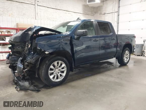 ✅ 2023 Chevrolet Silverado 1500 Custom • VIN: 1GCPABEK0PZ155669 • Lot: 42191863. Wystawiony na IAAI z przebiegiem 53 363 mil. Bezpłatny archiwum sprzedaży aukcyjnych z USA i szczegółowy raport historii pojazdu na DreamBid. Zdjęcie 18.