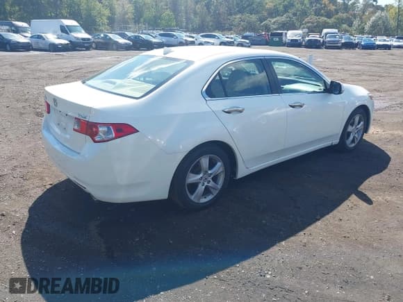 ✅ 2010 Acura TSX • VIN: JH4CU2F6XAC041016 • Lot: 43325177. Listed on IAAI with 151,621 mi. Free auction sales archive from the USA and detailed vehicle history report at DreamBid. Image 4.