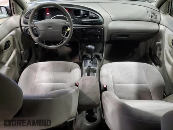 ✅ 1998 Ford Contour LX • VIN: 1FALP6535WK174891 • Lot: 44895625. Listed on Copart with 121,579 mi. Free auction sales archive from the USA and detailed vehicle history report at DreamBid. Image 8.