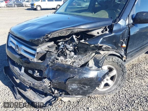 ✅ 2006 Honda Pilot EX-L • VIN: 2HKYF18756H552064 • Lot: 43443104. Wystawiony na IAAI z przebiegiem 250 205 mil. Bezpłatny archiwum sprzedaży aukcyjnych z USA i szczegółowy raport historii pojazdu na DreamBid. Zdjęcie 6.