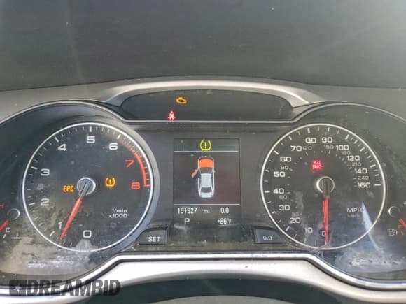 ✅ 2016 Audi A4 Premium • VIN: WAUBFAFL7GN005446 • Lot: 94713775. Listed on Copart with 161,927 mi. Free auction sales archive from the USA and detailed vehicle history report at DreamBid. Image 9.