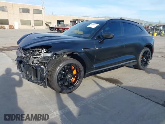 ✅ 2023 Aston Martin DBX 707 • VIN: SD7VUJBW8PTV07531 • Лот: 41608734. Опубликован ранее на IAAI с пробегом 8 476 миль. Бесплатный доступ к архиву аукционных продаж из США и подробный отчёт об истории автомобиля на DreamBid. Изображение 2.