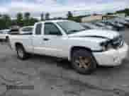 2006 Dodge Dakota SLT с VIN 1D7HW42N86S583549, выставлен на аукционе Copart как лот 69373164 с пробегом 194 509 миль миль и Списание • Salvage title. История ставок и продаж доступна на DreamBid. Изображение 4.