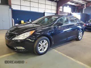 ✅ 2013 Hyundai Sonata GLS • VIN: 5NPEB4AC8DH781259 • Лот: 85585545. Опубликован ранее на Copart с пробегом 101 907 миль. Бесплатный доступ к архиву аукционных продаж из США и подробный отчёт об истории автомобиля на DreamBid. Изображение 1.