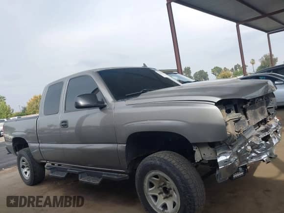 2006 Chevrolet Silverado 1500 LT2 с VIN 1GCEK19T66Z142599, выставлен на аукционе IAAI как лот 43290412 с пробегом 299 985 миль миль и . История ставок и продаж доступна на DreamBid. Изображение 14.
