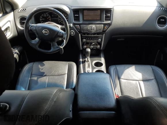 ✅ 2016 Nissan Pathfinder SV • VIN: 5N1AR2MM7GC629133 • Lot: 81055175. Listed on Copart with 173,714 mi. Free auction sales archive from the USA and detailed vehicle history report at DreamBid. Image 8.