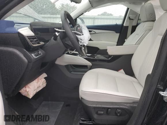 ✅ 2025 Buick Envision Avenir • VIN: LRBFZME49SD025170 • Lot: 90042585. Wystawiony na Copart z przebiegiem 4 723 mil. Bezpłatny archiwum sprzedaży aukcyjnych z USA i szczegółowy raport historii pojazdu na DreamBid. Zdjęcie 7.