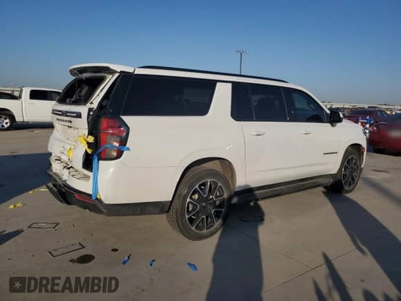 ✅ 2021 Chevrolet Suburban RST • VIN: 1GNSCEKDXMR209607 • Lot: 74086874. Wystawiony na Copart z przebiegiem 77 355 mil. Bezpłatny archiwum sprzedaży aukcyjnych z USA i szczegółowy raport historii pojazdu na DreamBid. Zdjęcie 3.