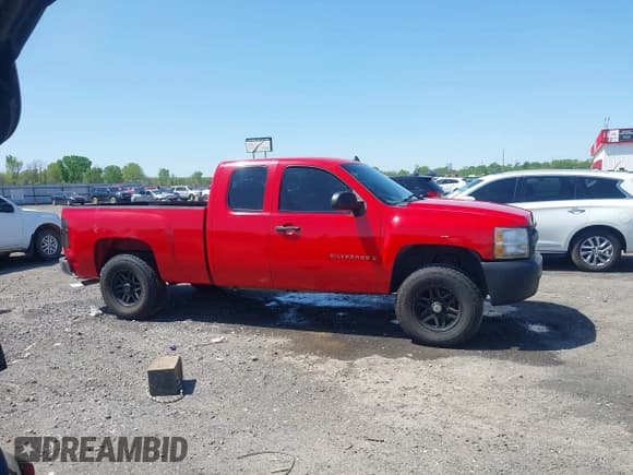 ✅ 2007 Chevrolet Silverado 1500 Work Truck • VIN: 1GCEC19X47Z609956 • Lot: 41974195. Listed on IAAI with 183,772 mi. Free auction sales archive from the USA and detailed vehicle history report at DreamBid. Image 13.