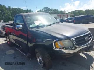 ✅ 2002 Ford F-150 XL • VIN: 1FTRF17WX2NB62407 • Lot: 42530568. Wystawiony na IAAI z przebiegiem 81 907 mil. Bezpłatny archiwum sprzedaży aukcyjnych z USA i szczegółowy raport historii pojazdu na DreamBid. Zdjęcie 1.