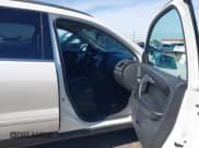 ✅ 2015 Chevrolet Traverse LT • VIN: 1GNKVGKD9FJ164845 • Lot: 43569633. Wystawiony na IAAI z przebiegiem 118 778 mil. Bezpłatny archiwum sprzedaży aukcyjnych z USA i szczegółowy raport historii pojazdu na DreamBid. Zdjęcie 5.