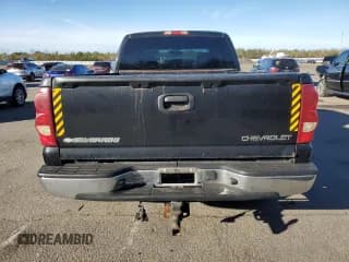 ✅ 2003 Chevrolet Silverado 1500 • VIN: 2GCEC19V631215375 • Лот: 80533994. Опубликован ранее на Copart с пробегом 124 294 миль. Бесплатный доступ к архиву аукционных продаж из США и подробный отчёт об истории автомобиля на DreamBid. Изображение 6.