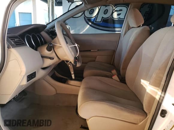 ✅ 2011 Nissan Versa S • VIN: 3N1BC1CP0BL405475 • Lot: 93047175. Wystawiony na Copart z przebiegiem 117 959 mil. Bezpłatny archiwum sprzedaży aukcyjnych z USA i szczegółowy raport historii pojazdu na DreamBid. Zdjęcie 7.