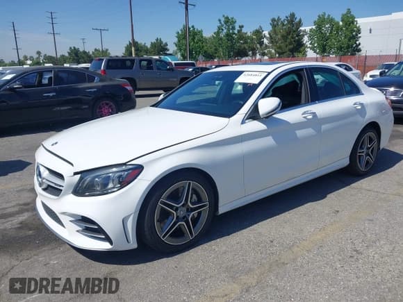 ✅ 2020 Mercedes-Benz C 43 AMG • VIN: 55SWF6EB3LU331939 • Lot: 42684811. Wystawiony na IAAI z przebiegiem 90 875 mil. Bezpłatny archiwum sprzedaży aukcyjnych z USA i szczegółowy raport historii pojazdu na DreamBid. Zdjęcie 23.
