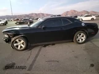 ✅ 2012 Dodge Challenger SXT • VIN: 2C3CDYAG9CH268285 • Lot: 82050394. Wystawiony na Copart z przebiegiem 105 141 mil. Bezpłatny archiwum sprzedaży aukcyjnych z USA i szczegółowy raport historii pojazdu na DreamBid. Zdjęcie 1.