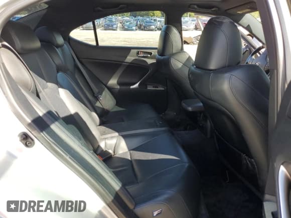 ✅ 2008 Lexus IS F • VIN: JTHBP262X85003784 • Лот: 73083524. Опубликован ранее на Copart с пробегом 172 252 миль. Бесплатный доступ к архиву аукционных продаж из США и подробный отчёт об истории автомобиля на DreamBid. Изображение 10.