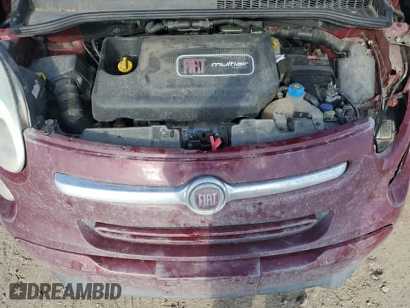 ✅ 2014 FIAT 500L Easy • VIN: ZFBCFABH7EZ016061 • Lot: 90659995. Listed on Copart with 124,358 mi. Free auction sales archive from the USA and detailed vehicle history report at DreamBid. Image 12.