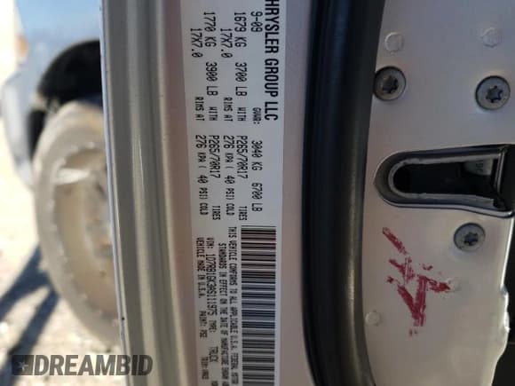 ✅ 2010 Dodge 1500 ST • VIN: 1D7RB1GK3AS111975 • Lot: 81269224. Wystawiony na Copart z przebiegiem 174 509 mil. Bezpłatny archiwum sprzedaży aukcyjnych z USA i szczegółowy raport historii pojazdu na DreamBid. Zdjęcie 14.