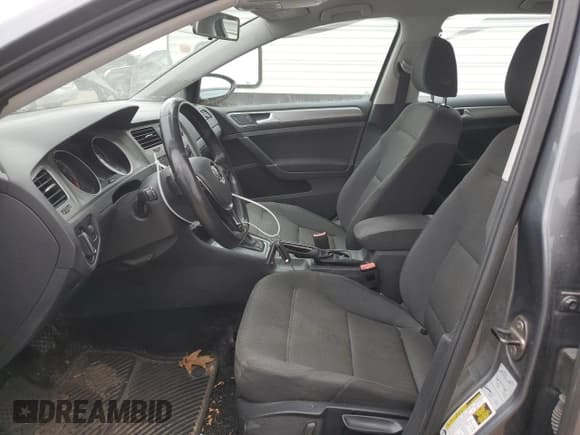 ✅ 2016 Volkswagen Golf TSI S • VIN: 3VWC17AU2GM510178 • Lot: 49037595. Listed on Copart with 138,962 mi. Free auction sales archive from the USA and detailed vehicle history report at DreamBid. Image 7.