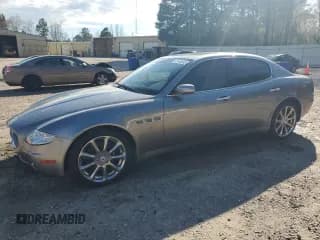 ✅ 2008 Maserati Quattroporte • VIN: ZAMFE39AX80033247 • Lot: 49548645. Wystawiony na Copart z przebiegiem 59 775 mil. Bezpłatny archiwum sprzedaży aukcyjnych z USA i szczegółowy raport historii pojazdu na DreamBid. Zdjęcie 1.