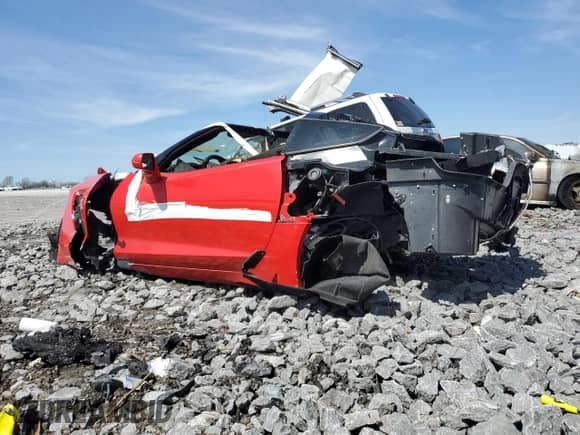 2016 Chevrolet Corvette 1LT с VIN 1G1YB2D74G5109129, выставлен на аукционе Copart как лот 51492475 с пробегом Не указан миль и На запчасти • Non repairable. История ставок и продаж доступна на DreamBid. Изображение 2.