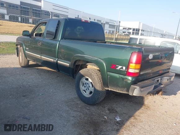 ✅ 2002 Chevrolet Silverado 1500 LT • VIN: 2GCEK19T521300014 • Lot: 43177282. Listed on IAAI with Not provided. Free auction sales archive from the USA and detailed vehicle history report at DreamBid. Image 3.