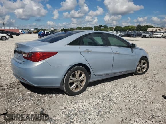 ✅ 2013 Hyundai Sonata Limited • VIN: 5NPEC4AC0DH676552 • Lot: 73004114. Listed on Copart with 102,424 mi. Free auction sales archive from the USA and detailed vehicle history report at DreamBid. Image 3.