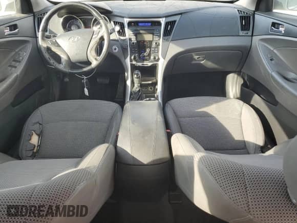 2012 Hyundai Sonata SE z VIN 5NPEC4AB5CH476868, wystawiony jako Copart lot #82700055 z przebiegiem 122 534 mil mil oraz Szkoda całkowita • Salvage title. Historia ofert i sprzedaży dostępna na DreamBid. Obrazek 8.