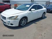 ✅ 2009 Nissan Maxima SV • VIN: 1N4AA51E49C859487 • Lot: 42724970. Wystawiony na IAAI z przebiegiem 178 823 mil. Bezpłatny archiwum sprzedaży aukcyjnych z USA i szczegółowy raport historii pojazdu na DreamBid. Zdjęcie 6.