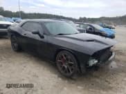 ✅ 2017 Dodge Challenger T/A 392 • VIN: 2C3CDZFJ4HH502379 • Lot: 74556524. Wystawiony na Copart z przebiegiem 108 298 mil. Bezpłatny archiwum sprzedaży aukcyjnych z USA i szczegółowy raport historii pojazdu na DreamBid. Zdjęcie 4.