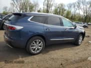 ✅ 2024 Buick Enclave Essence • VIN: 5GAEVAKW7RJ108834 • Lot: 55072515. Wystawiony na Copart z przebiegiem 19 483 mil. Bezpłatny archiwum sprzedaży aukcyjnych z USA i szczegółowy raport historii pojazdu na DreamBid. Zdjęcie 3.