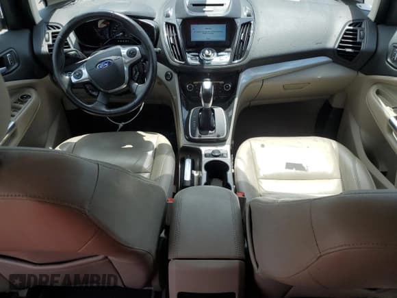 ✅ 2016 Ford C-Max SEL • VIN: 1FADP5CU3GL103954 • Lot: 56338395. Wystawiony na Copart z przebiegiem 158 512 mil. Bezpłatny archiwum sprzedaży aukcyjnych z USA i szczegółowy raport historii pojazdu na DreamBid. Zdjęcie 8.