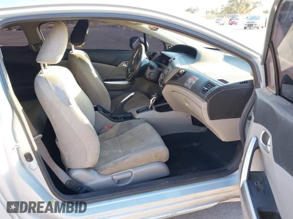 ✅ 2012 Honda Civic EX • VIN: 2HGFG3B81CH548164 • Lot: 43620313. Wystawiony na IAAI z przebiegiem 215 227 mil. Bezpłatny archiwum sprzedaży aukcyjnych z USA i szczegółowy raport historii pojazdu na DreamBid. Zdjęcie 5.