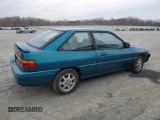 ✅ 1996 Ford Escort • VIN: 1FASP11J6TW170890 • Лот: 49051905. Опубликован ранее на Copart с пробегом 133 671 миль. Бесплатный доступ к архиву аукционных продаж из США и подробный отчёт об истории автомобиля на DreamBid. Изображение 3.