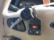 ✅ 2001 Ford Windstar SE • VIN: 2FMZA52431BA71111 • Lot: 43394111. Wystawiony na IAAI z przebiegiem 242 748 mil. Bezpłatny archiwum sprzedaży aukcyjnych z USA i szczegółowy raport historii pojazdu na DreamBid. Zdjęcie 11.