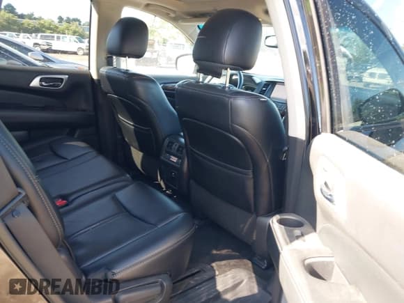 ✅ 2015 Nissan Pathfinder Platinum • VIN: 5N1AR2MM8FC602926 • Lot: 43074056. Listed on IAAI with 152,835 mi. Free auction sales archive from the USA and detailed vehicle history report at DreamBid. Image 8.