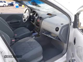 ✅ 2005 Chevrolet Aveo LS • VIN: KL1TD52645B404535 • Lot: 41182221. Wystawiony na IAAI z przebiegiem 39 997 mil. Bezpłatny archiwum sprzedaży aukcyjnych z USA i szczegółowy raport historii pojazdu na DreamBid. Zdjęcie 5.