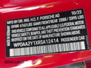 ✅ 2024 Porsche Taycan • VIN: WP0AA2Y1XRSA12414 • Lot: 42555300. Wystawiony na IAAI z przebiegiem Nie podano. Bezpłatny archiwum sprzedaży aukcyjnych z USA i szczegółowy raport historii pojazdu na DreamBid. Zdjęcie 9.