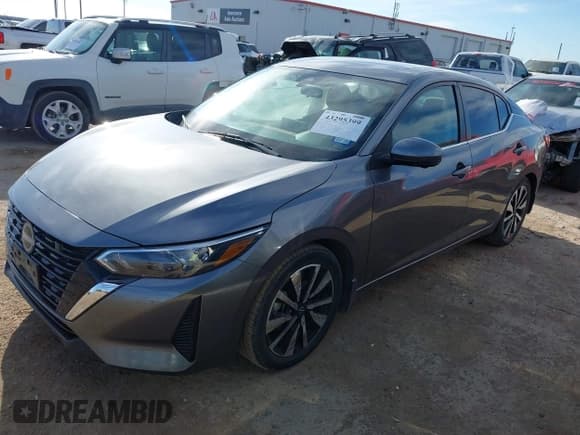 ✅ 2024 Nissan Sentra SV • VIN: 3N1AB8CV6RY201346 • Lot: 43295399. Wystawiony na IAAI z przebiegiem 33 916 mil. Bezpłatny archiwum sprzedaży aukcyjnych z USA i szczegółowy raport historii pojazdu na DreamBid. Zdjęcie 18.