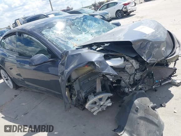 ✅ 2023 Tesla Model 3 • VIN: 5YJ3E1EA0PF569044 • Лот: 43295052. Опубликован ранее на IAAI с пробегом 15 миль. Бесплатный доступ к архиву аукционных продаж из США и подробный отчёт об истории автомобиля на DreamBid. Изображение 21.