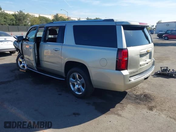 ✅ 2015 Chevrolet Suburban LTZ • VIN: 1GNSCKKC5FR258304 • Lot: 43566622. Listed on IAAI with 155,144 mi. Free auction sales archive from the USA and detailed vehicle history report at DreamBid. Image 3.