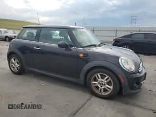 2013 MINI Hardtop with VIN WMWSU3C53DT549327, listed as a Copart auction lot 62546875 with 95,249 mi miles and Clean title. Bid and sale history available at DreamBid. Image 4.