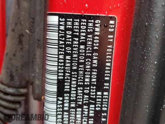 ✅ 2014 Volkswagen Beetle 2.0L TDI • VIN: 3VWJL7AT7EM632086 • Лот: 72912514. Опубликован ранее на Copart с пробегом 150 233 миль. Бесплатный доступ к архиву аукционных продаж из США и подробный отчёт об истории автомобиля на DreamBid. Изображение 14.