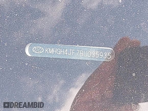 ✅ 2011 Hyundai Equus Signature • VIN: KMHGH4JF7BU035935 • Lot: 43344112. Listed on IAAI with 145,342 mi. Free auction sales archive from the USA and detailed vehicle history report at DreamBid. Image 9.