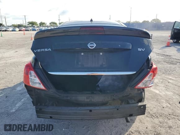 ✅ 2017 Nissan Versa SV • VIN: 3N1CN7AP2HL884981 • Lot: 93089885. Listed on Copart with 102,629 mi. Free auction sales archive from the USA and detailed vehicle history report at DreamBid. Image 6.